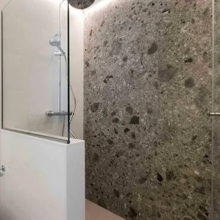 The - Preference Brunet Appartement