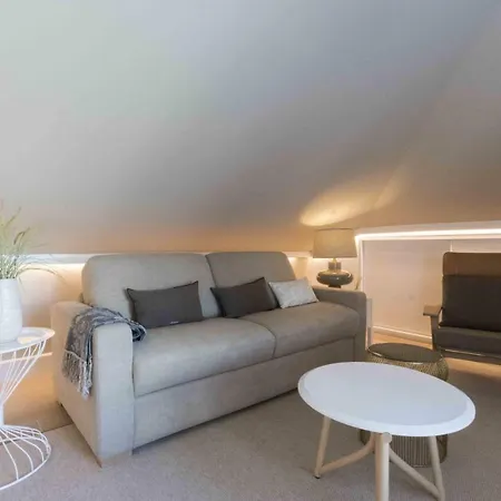 The - Preference Brunet Apartment *