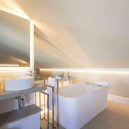 The - Preference Brunet * San Sebastian