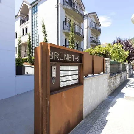 The - Preference Brunet Апартаменты