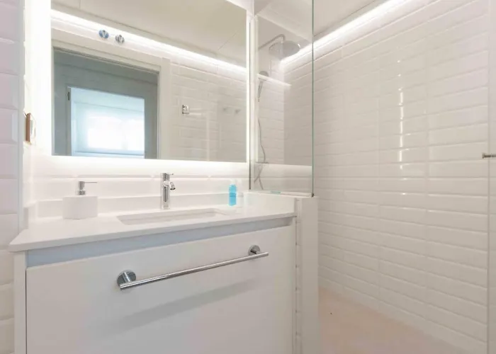 The - Preference Brunet Апартаменты *