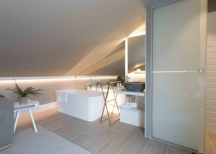 The - Preference Brunet Apartment *